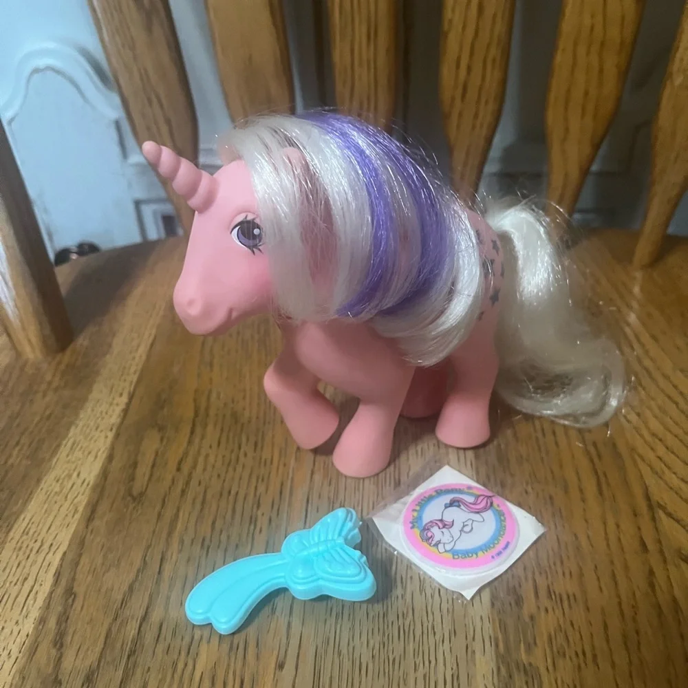 Vintage my little pony Unicorn Toy with Stars and Blue Accessory - Picture 4 of 4